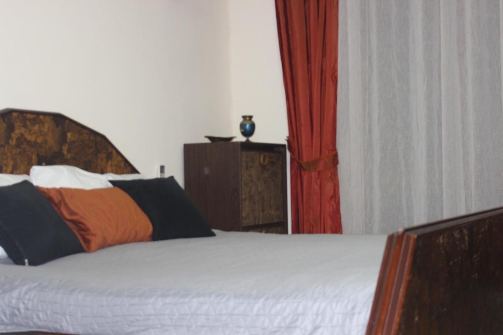 Besanest Apartman *
